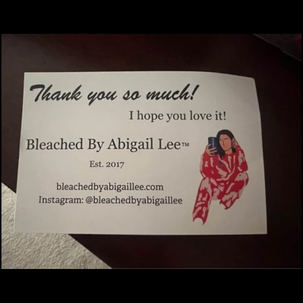 Brand New Bleached by Abigail Lee Buffalo Bills Tye Dye Crop - Picture 2 of 3